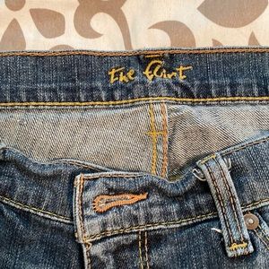 Old Navy The Flirt. 10 Long